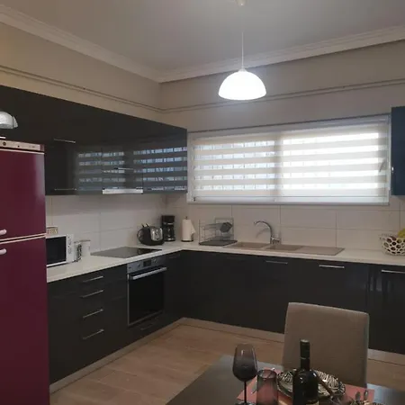 Dimitras Apartment *