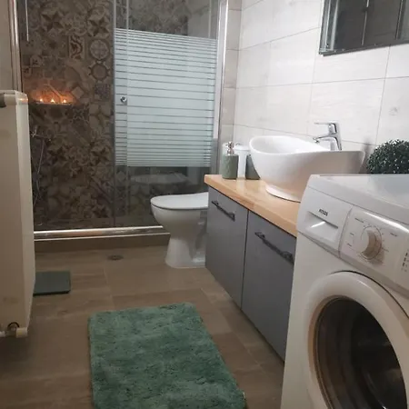 Dimitras Hriszí Aktí Haniá